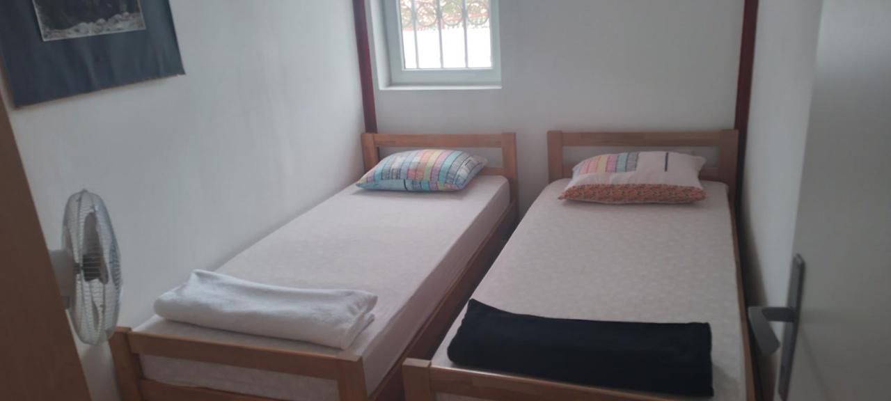 Red Apartman Trebinje Kültér fotó