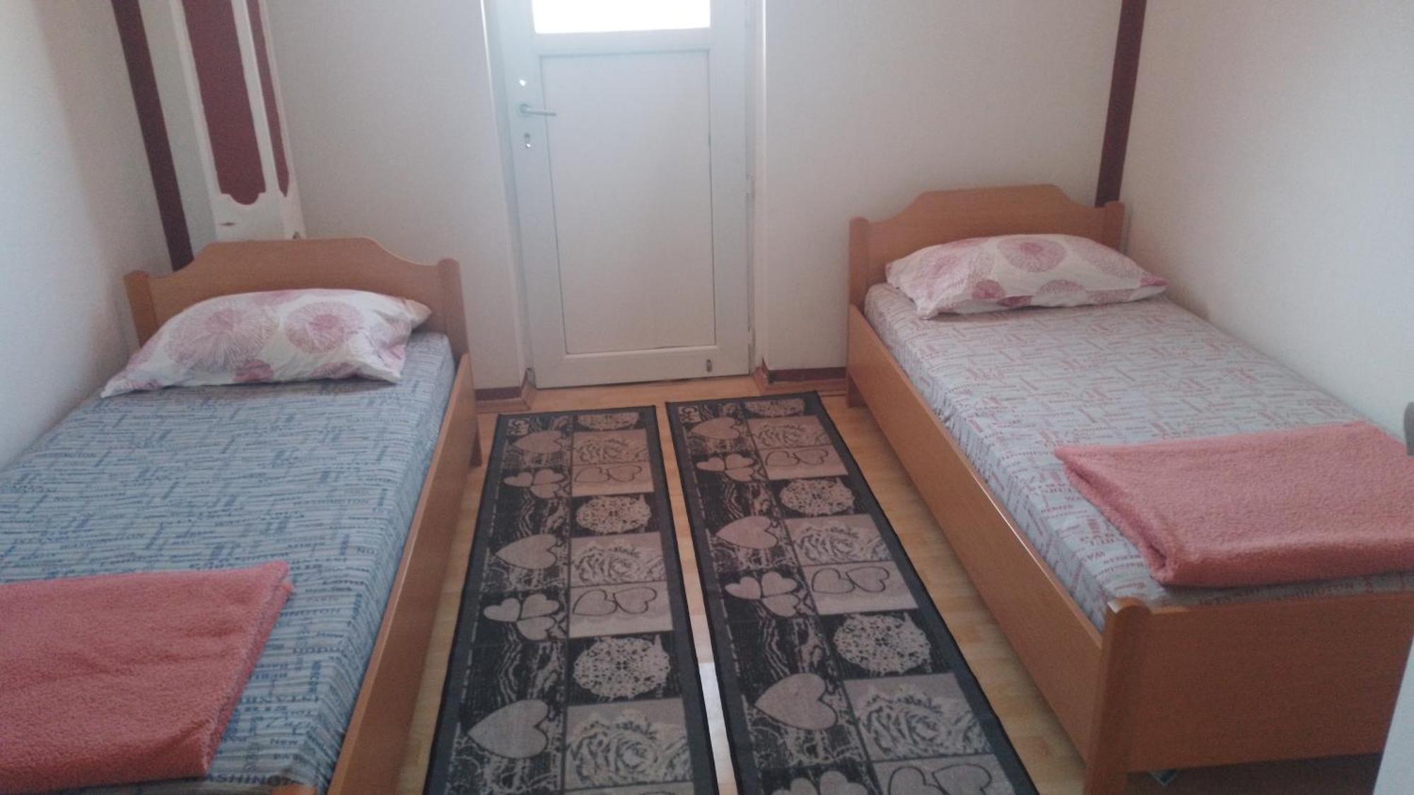 Red Apartman Trebinje Kültér fotó