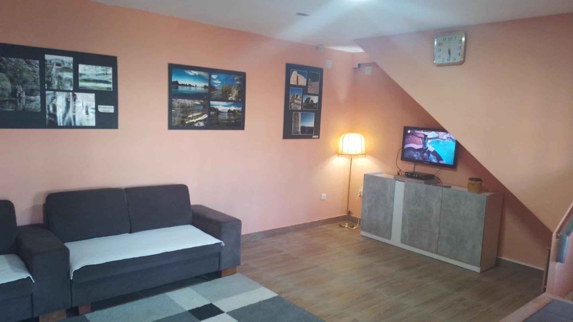 Red Apartman Trebinje Kültér fotó