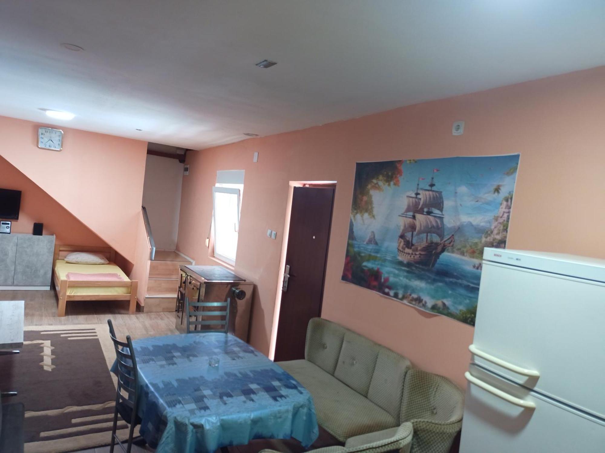 Red Apartman Trebinje Kültér fotó